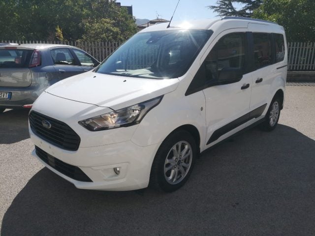 Ford Tourneo Connect 1.5 TDCi 101 CV Titanium, del 2020, 87.996 km, in vendita a Itri (LT)