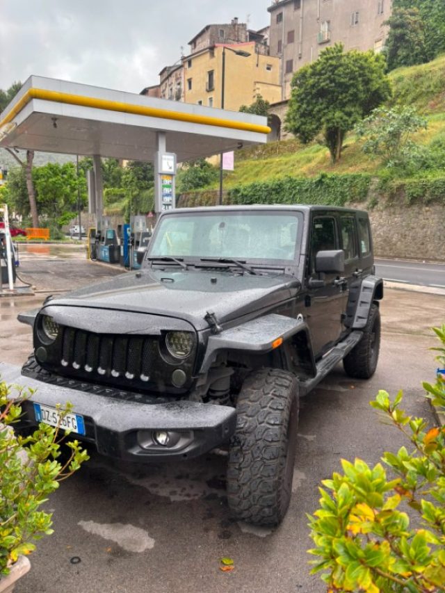 Jeep Wrangler 2.8 CRD DPF Rubicon JK - foto 2 di 4