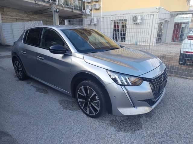 Peugeot 208 BlueHDi 100 Stop&Start 5 porte GT, del 2022, 80.046 km, in vendita a Itri (LT)