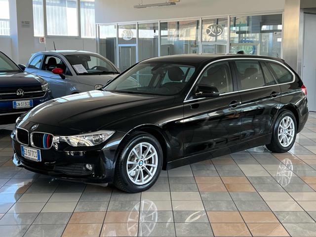 BMW 318 d Touring Business aut. usato a STRADELLA