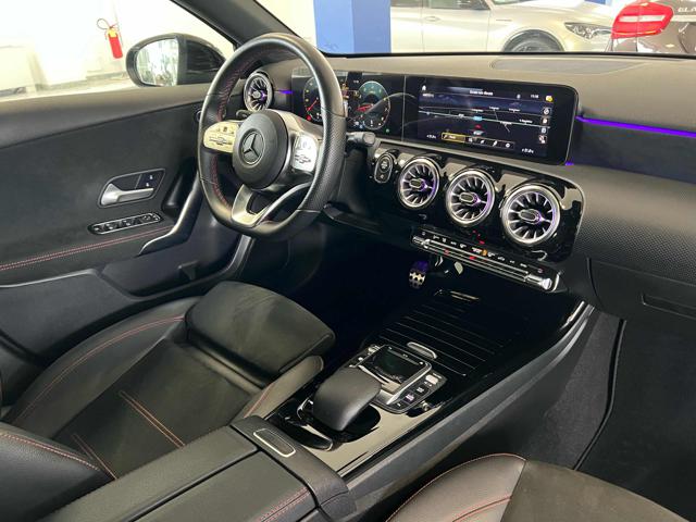 Mercedes-Benz A 200 Automatic Premium, del 2022, 31.000 km, in vendita a Stradella (PV)