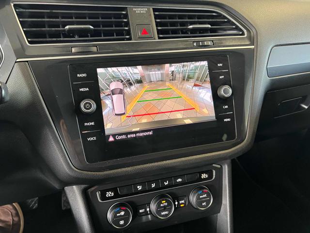 Volkswagen Tiguan Allspace 1.5 TSI ACT DSG R-Line, del 2022, 50.000 km, in vendita a Stradella (PV)