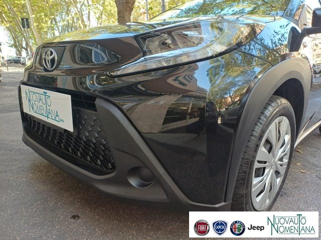 Toyota Aygo X 1.0 VVT-i 72 CV 5 porte Active - foto 2 di 21