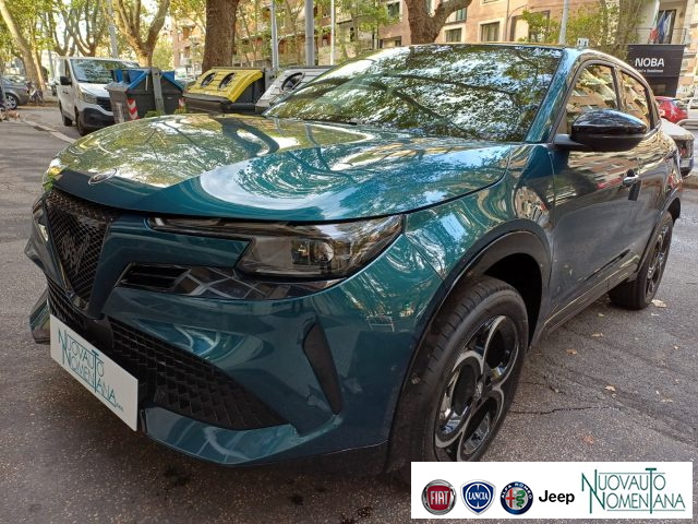 Alfa Romeo Junior 1.2 ibrida Ti 145cv edct6 Tetto Apribile KM0 - foto 2 di 4