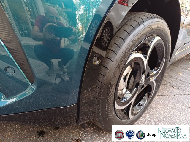 Alfa Romeo Junior 1.2 ibrida Ti 145cv edct6 Tetto Apribile KM0 - foto 4 di 4