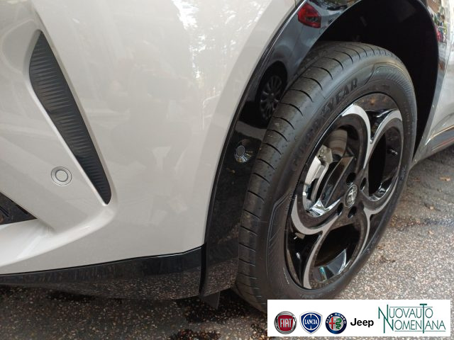 Alfa Romeo Junior 1.2 ibrida Ti 145cv edct6 Tetto Apribile KM0 - foto 4 di 4