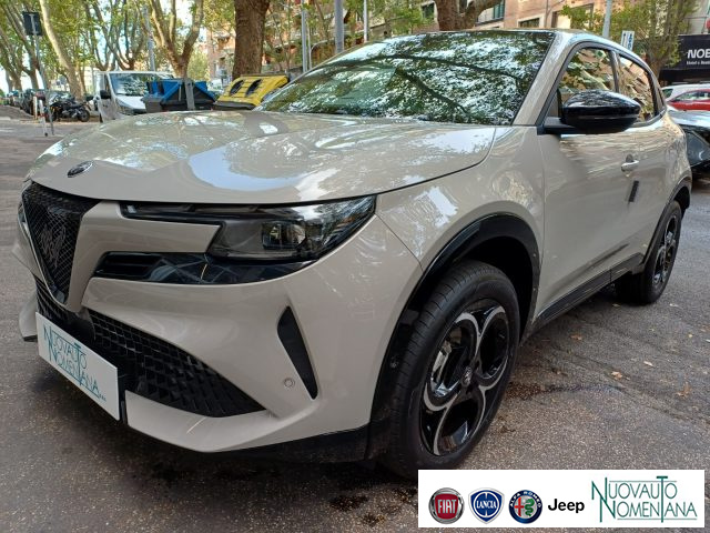 Alfa Romeo Junior 1.2 ibrida Ti 145cv edct6 Tetto Apribile KM0 - foto 2 di 4