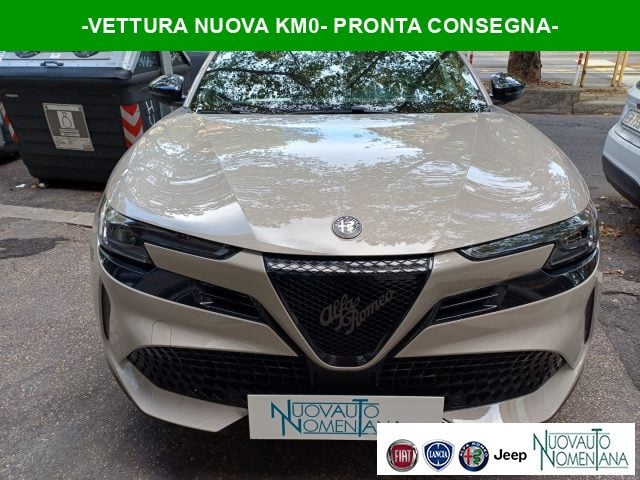 Alfa Romeo Junior 1.2 ibrida Ti 145cv edct6 Tetto Apribile KM0, del 2026, 1 km, in vendita a Roma (RM)