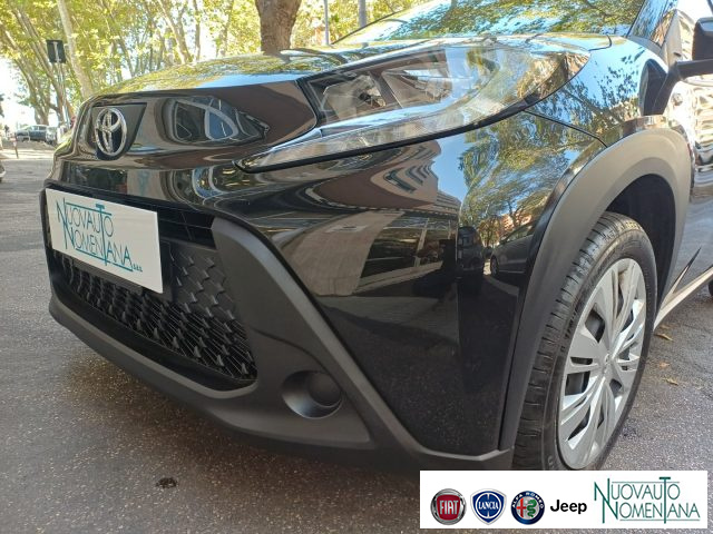 Toyota Aygo X 1.0 VVT-i 72 CV 5 porte Active - foto 3 di 4