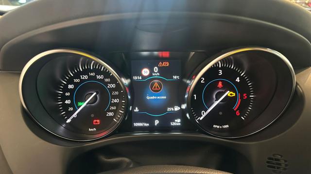 Jaguar F-Pace 2.0 D 180 CV AWD aut.Prestige"PERFETTA &GARANTITA", del 2019, 109.861 km, in vendita a Reggio Nell Emilia (RE)