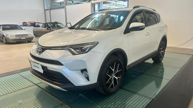 Toyota RAV 4 RAV4 2.0 D-4D 2WD Style - foto 3 di 4