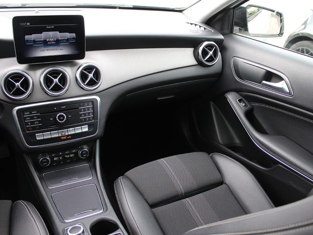 Mercedes-Benz GLA 200 d Automatic NIGHT EDITION usato a CIVITAVECCHIA