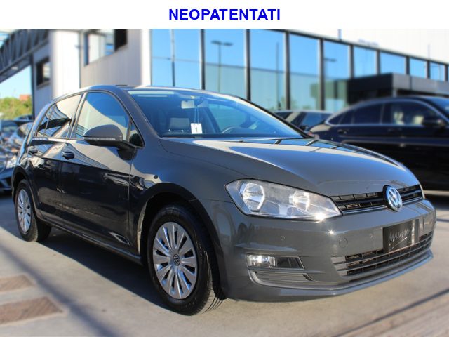 Volkswagen Golf 1.2 TSI 85 CV 5p. Trendline BlueMotion Technology usato a CIVITAVECCHIA