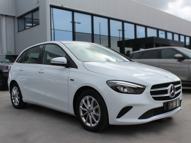 Mercedes-Benz B 250 e hybrid EQ Sport Plus usato a CIVITAVECCHIA