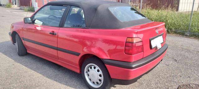 Volkswagen Golf Cabriolet 1,6 benz - foto 4 di 9