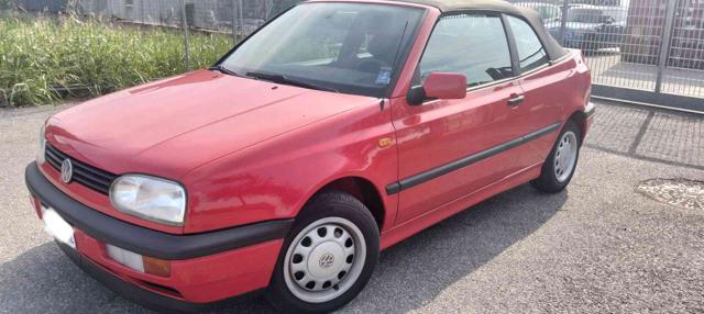 Volkswagen Golf Cabriolet 1,6 benz, del 1997, 99.000 km, in vendita a Gombito (CR)