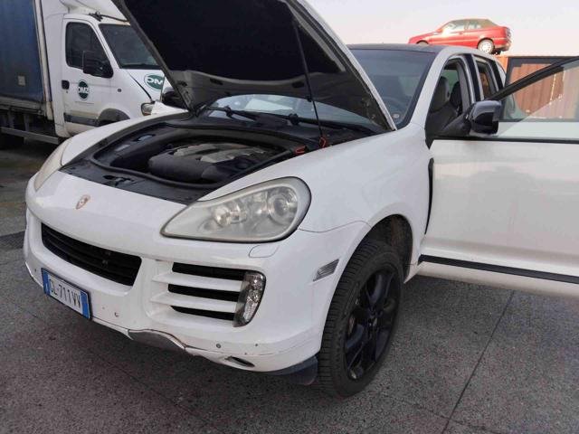 Porsche Cayenne 3.0 Diesel usato a GOMBITO