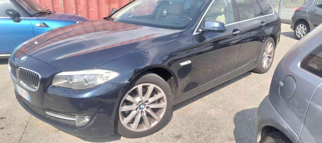 BMW 520 Touring sw, del 2012, 300.000 km, in vendita a Gombito (CR)