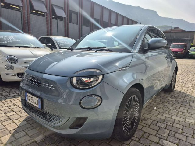 Fiat 500e 500e 42 kWh Icon - foto 2 di 4