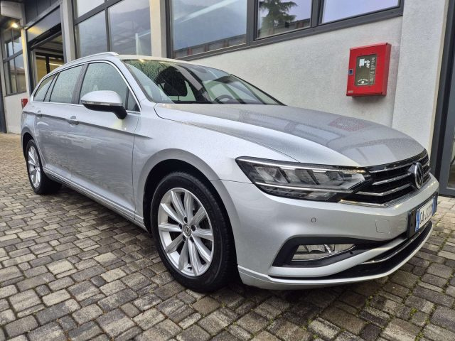 Volkswagen Passat Variant Passat Variant 2.0 tdi Business 150cv dsg usato a LECCO