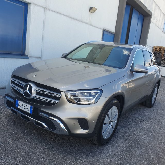 Mercedes-Benz GLC 200 d 4Matic Sport - foto 4 di 4