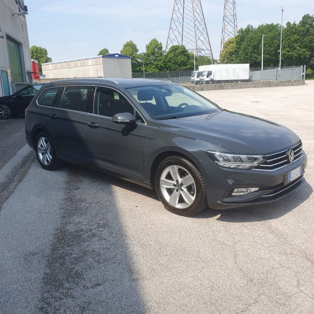 Volkswagen Passat Variant 1.6 TDI SCR DSG Business BMT - foto 3 di 4