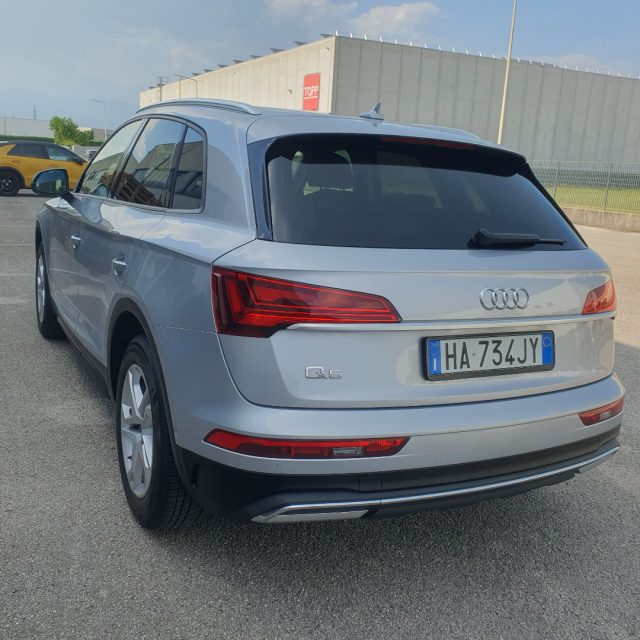 Audi Q5 35 TDI S tronic Business - foto 3 di 4