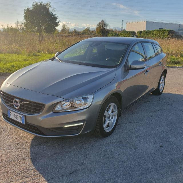 Volvo V60 D2 Geartronic Business - foto 3 di 4
