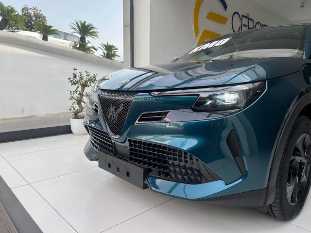 Alfa Romeo Junior 1.2 145 CV Hybrid eDCT6 tua da ?289,00 - foto 4 di 4