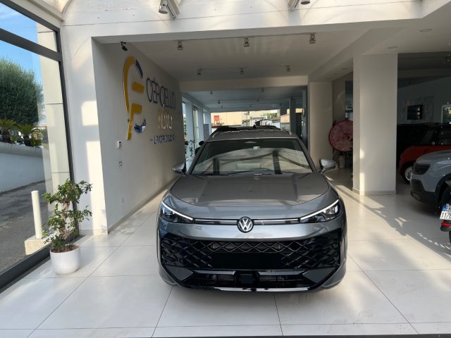 Volkswagen T-Roc 1.5 eTSI ACT 150 CV DSG R-Line da ?389,00 mensili km 0 a SOMMA VESUVIANA