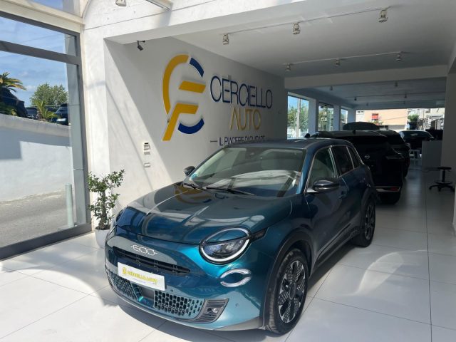 Fiat 600 Hybrid 100 CV DCT MHEV La Prima TUA A 220,00 ANT.0 - foto 2 di 4