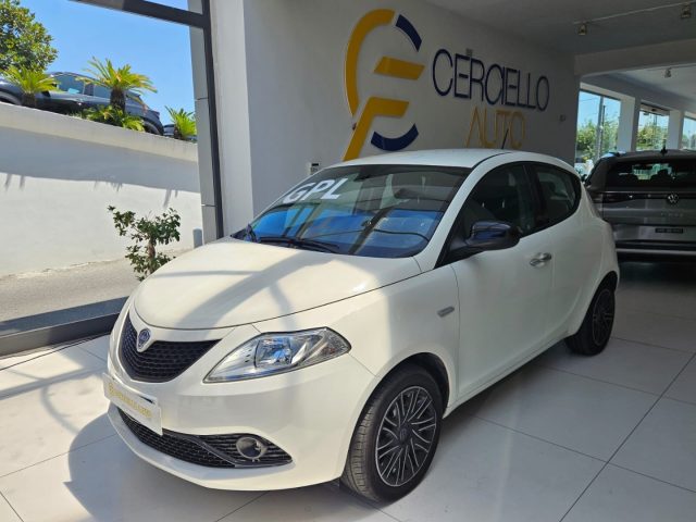 Lancia Ypsilon 1.2 69 CV 5 porte GPL Ecochic Gold da ?110,00 - foto 2 di 4