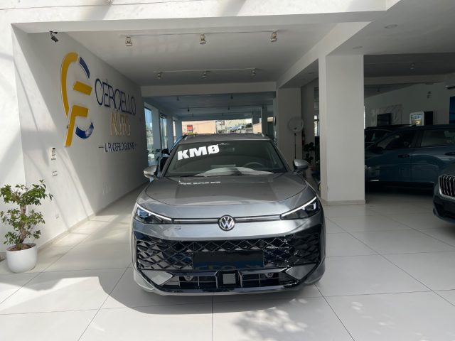 Volkswagen T-Roc 1.5 eTSI ACT 150 CV DSG R-Line da ?389,00 - foto 3 di 4