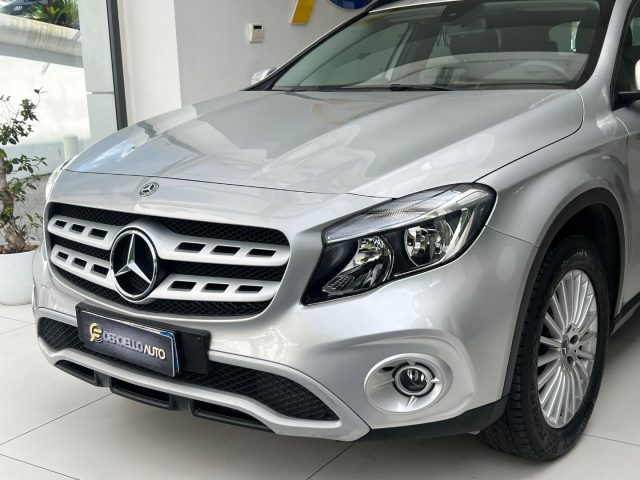 Mercedes-Benz GLA 180 d Business TUA A SOLI 199 EURO MENSILI - foto 3 di 4