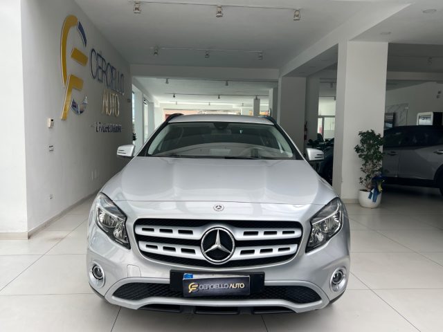 Mercedes-Benz GLA 180 d Business TUA A SOLI 199 EURO MENSILI - foto 2 di 4