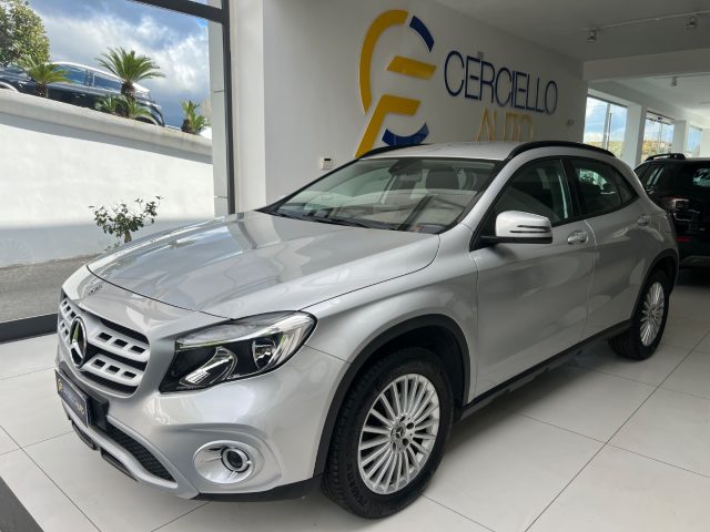 Mercedes-Benz GLA 180 d Business TUA A SOLI 199 EURO MENSILI - foto 4 di 4