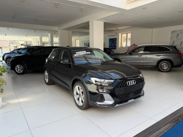 Audi A1 allstreet 30 TFSI S tronic Identity Contrast - foto 3 di 4