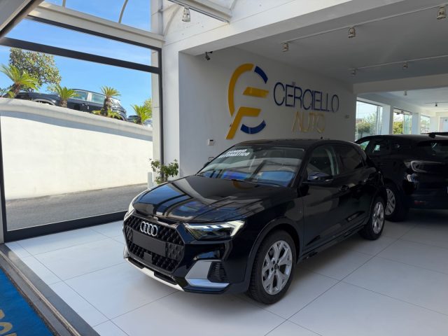 Audi A1 allstreet 30 TFSI S tronic Identity Contrast, del 2025, 10.972 km, in vendita a Somma Vesuviana (NA)