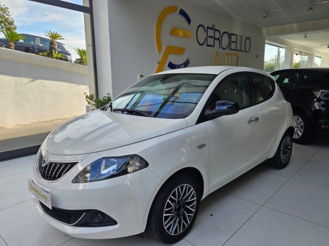 Lancia Ypsilon 1.0 FireFly 5 porte S&S Hybrid Gold tua da ?125,00 - foto 4 di 4