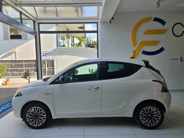 Lancia Ypsilon 1.0 FireFly 5 porte S&S Hybrid Gold tua da ?125,00 - foto 3 di 4