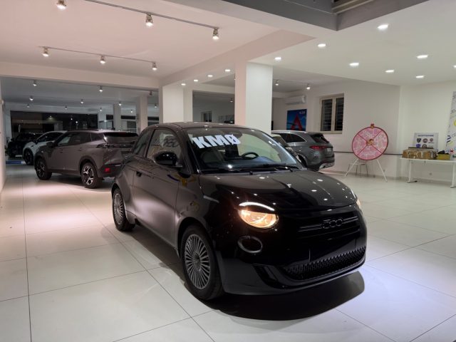 Fiat 500 1.0 Hybrid icon tua da ?189,00 mensili - foto 2 di 4
