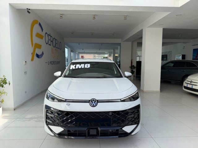 Volkswagen T-Roc 1.5 eTSI ACT 150 CV DSG R-Line da ?389,00 mensili - foto 4 di 4