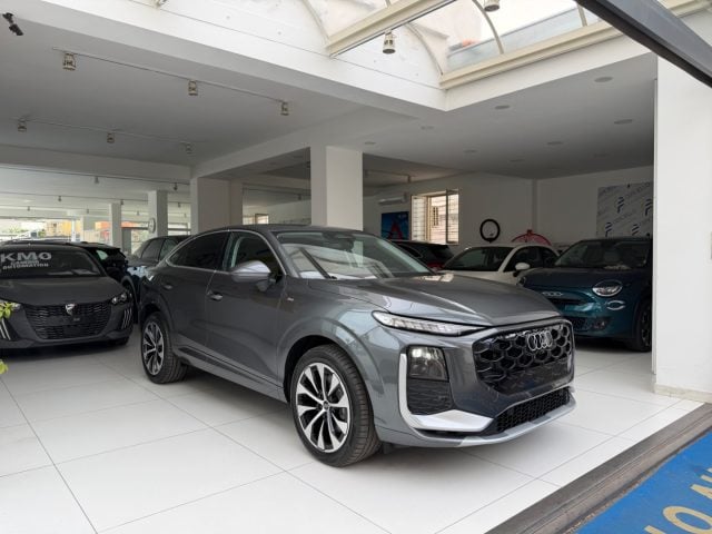 Audi Q3 SPB TFSI 150 kW S tronic quattro S Line edition - foto 3 di 4