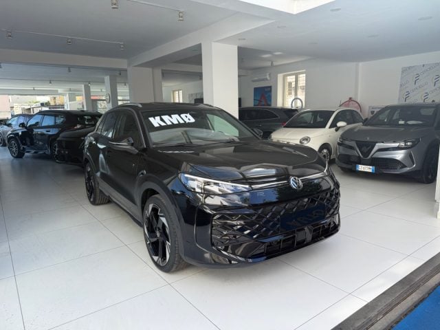 Volkswagen T-Roc 1.5 eTSI ACT 150 CV DSG R-Line da ?389,00 mensili - foto 3 di 4