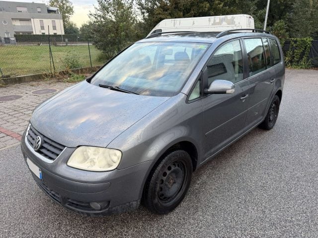 Volkswagen Touran Touran 2.0 tdi Trendline 140cv 7posti 6marce WRC A - foto 2 di 4