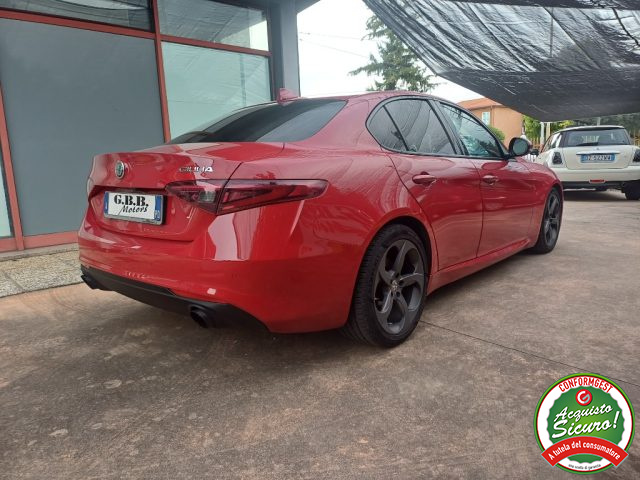 Alfa Romeo Giulia 2.0 Turbo 200 CV AT8 Super - foto 3 di 4