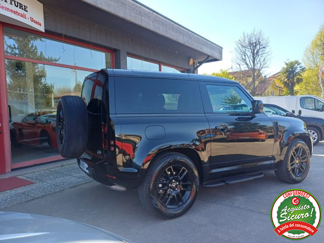 Land Rover Defender 90 3.0D I6 200 CV AWD Auto X-Dynamic S - foto 2 di 4