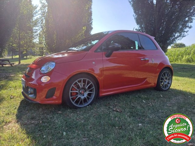 Abarth 695 1.4 Turbo T-Jet MTA Competizione Tributo Ferrari - foto 2 di 4