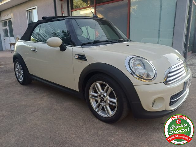 MINI Cabrio Mini 2.0 16V Cooper D Cabrio Automatica - foto 4 di 17
