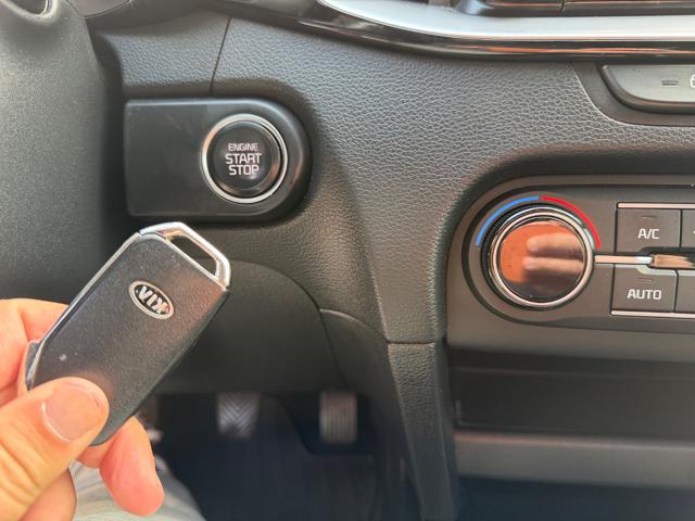 Kia XCeed 1.6 CRDi 136 CV MHEV iMT EVOLUTION, del 2022, 120.000 km, in vendita a Qualiano (NA)